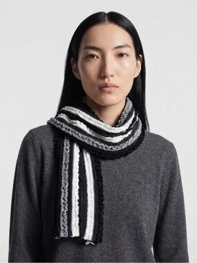 Dana Herbert Textured Oblong Scarf Black White Gray Striped Ribbed Knit